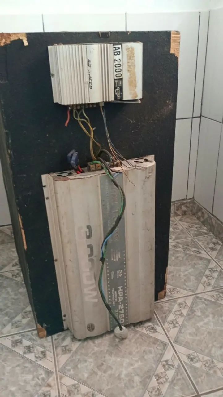 Vende se uma caixa de som completa bem conservada  - Foto 2