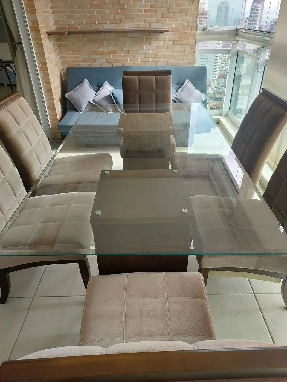 DINING TABLE65163273975681123