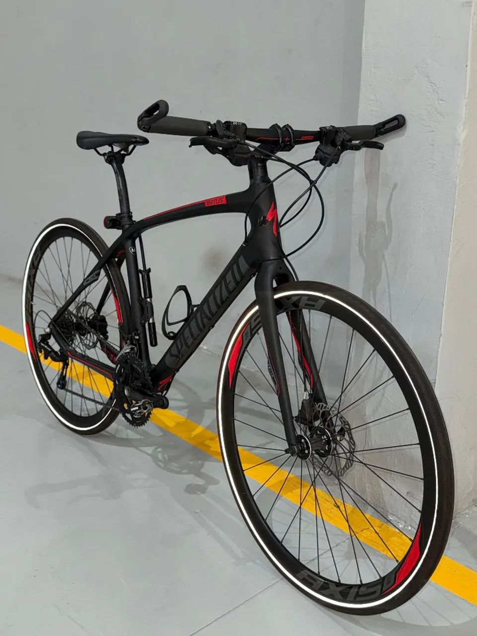 Bike / Bicicleta Specialized Sirrus Expert Carbon 