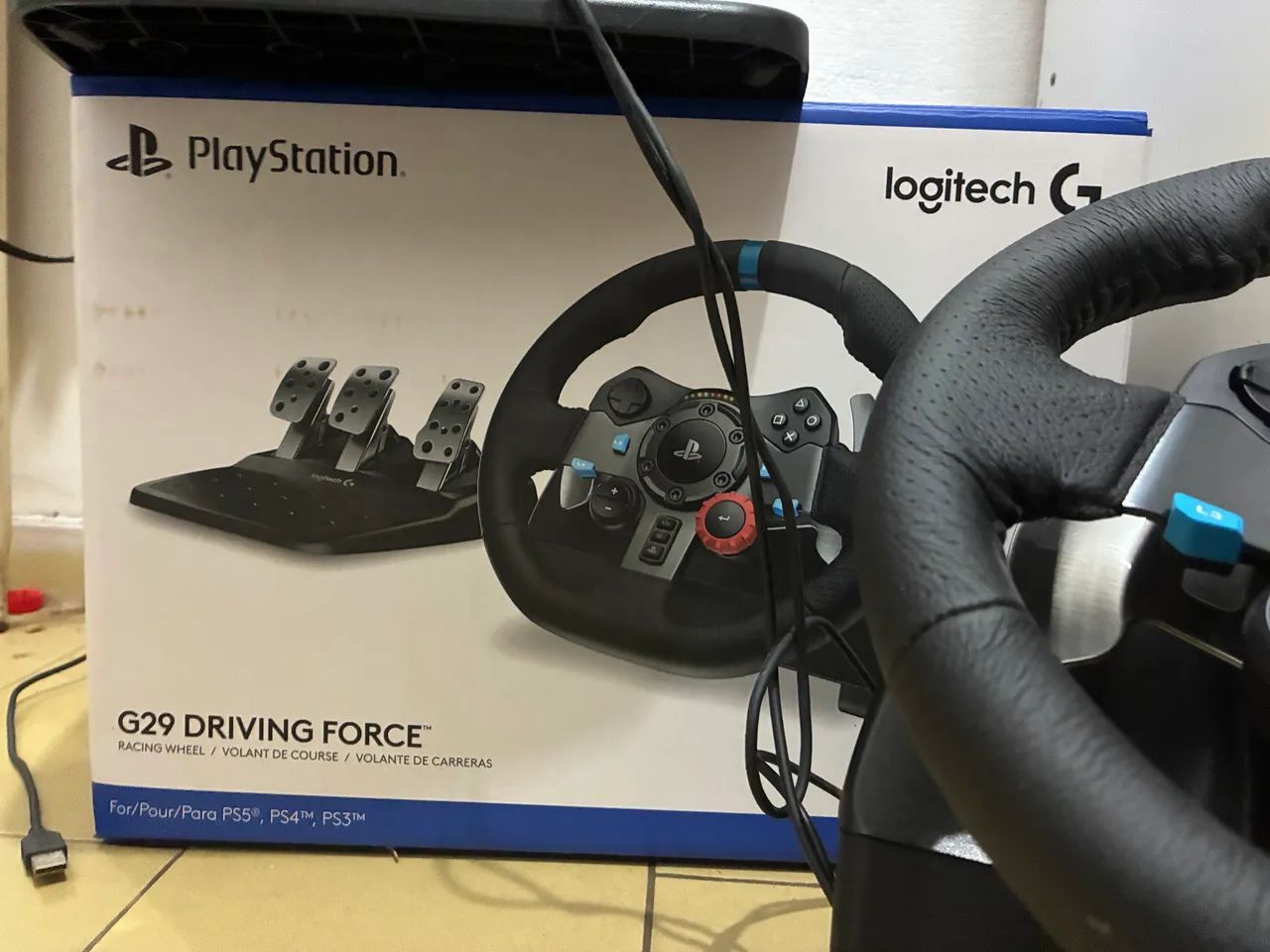 Volante G29 para PlayStation e PC - Foto 2