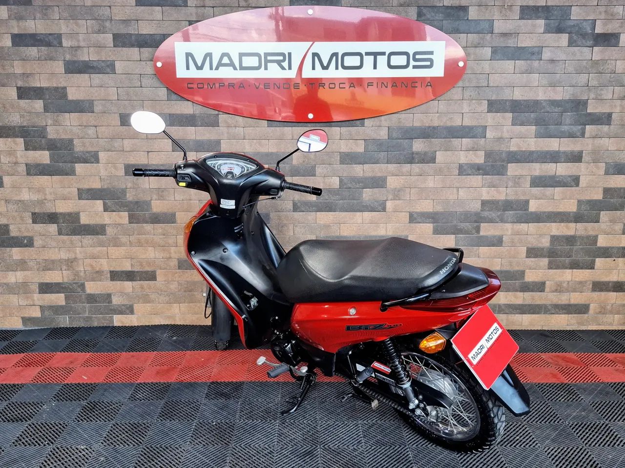 Honda BIZ 100 97 cc  - Foto 5