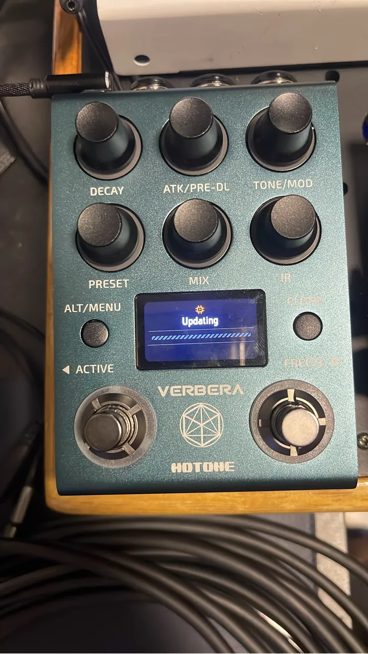 Pedal de efeito Hotone Ampero II Stomp MP-300 branco