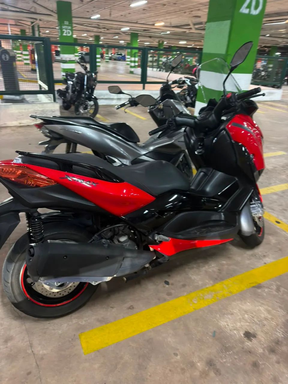 Xmax 250c - Foto 2