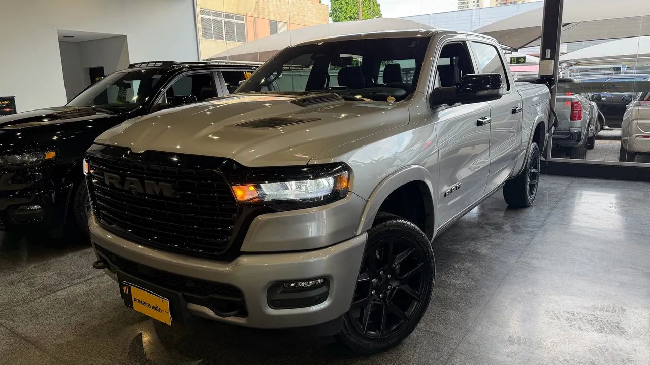 Ram 1500 1500 LARAM. NIGHT ED. BI-TB 3.0 4x4 Aut. 2025