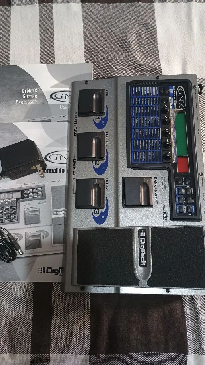 Vendo pedaleira Digitech GNX1 zerada 