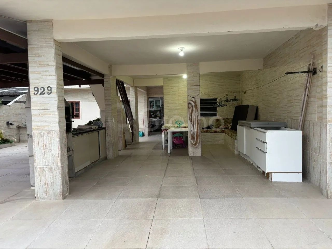 Excelente casa comercial/residencial em Barreiros com 120,00 m2