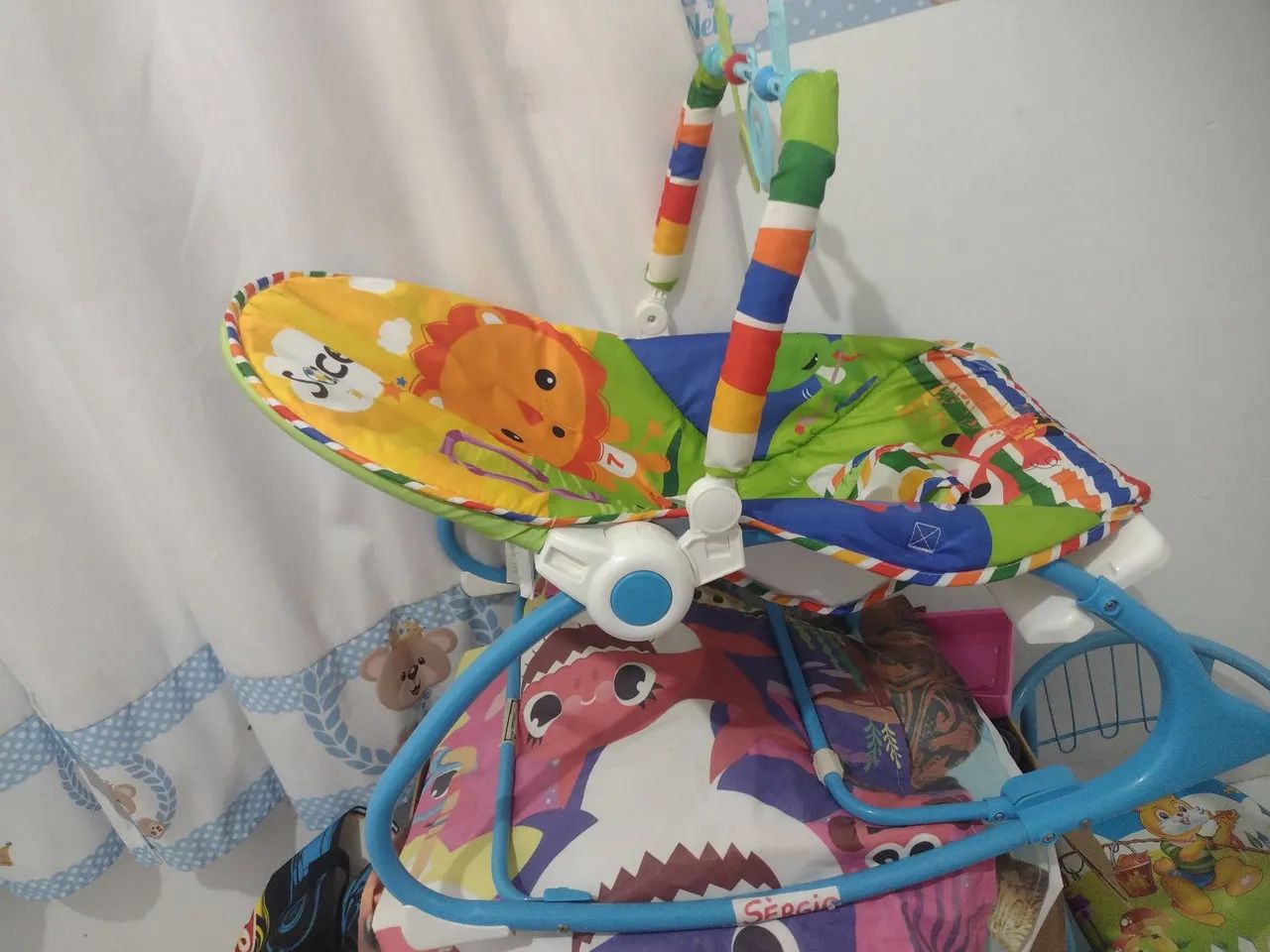 Cadeira de balanço  - Foto 3