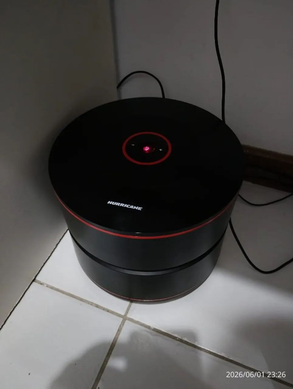 Mesa para estudo e caixa de som hurricane 2.1494529142588723202