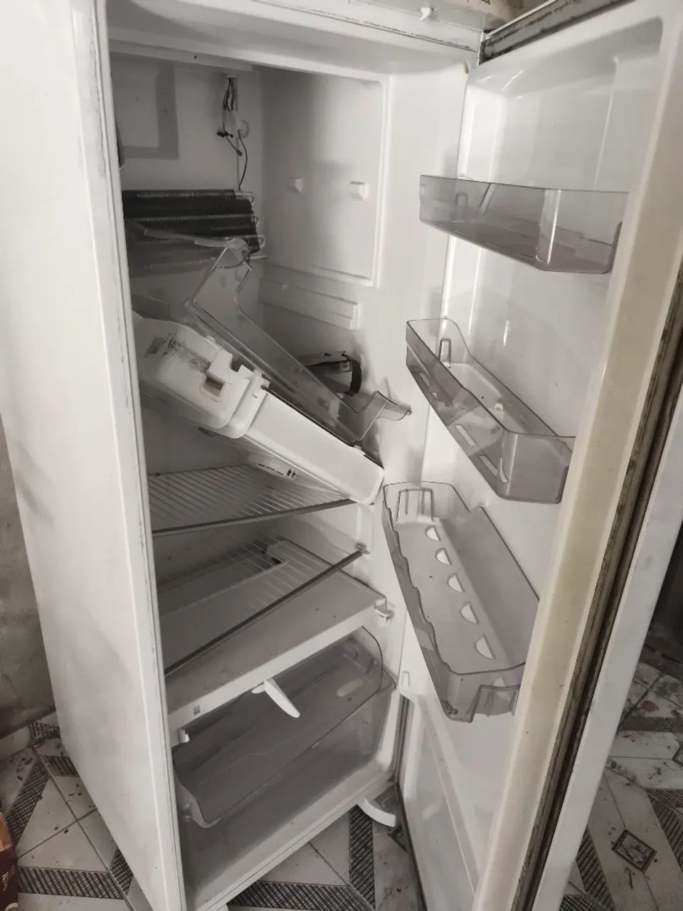 Geladeira para retirada de peças  - Foto 2