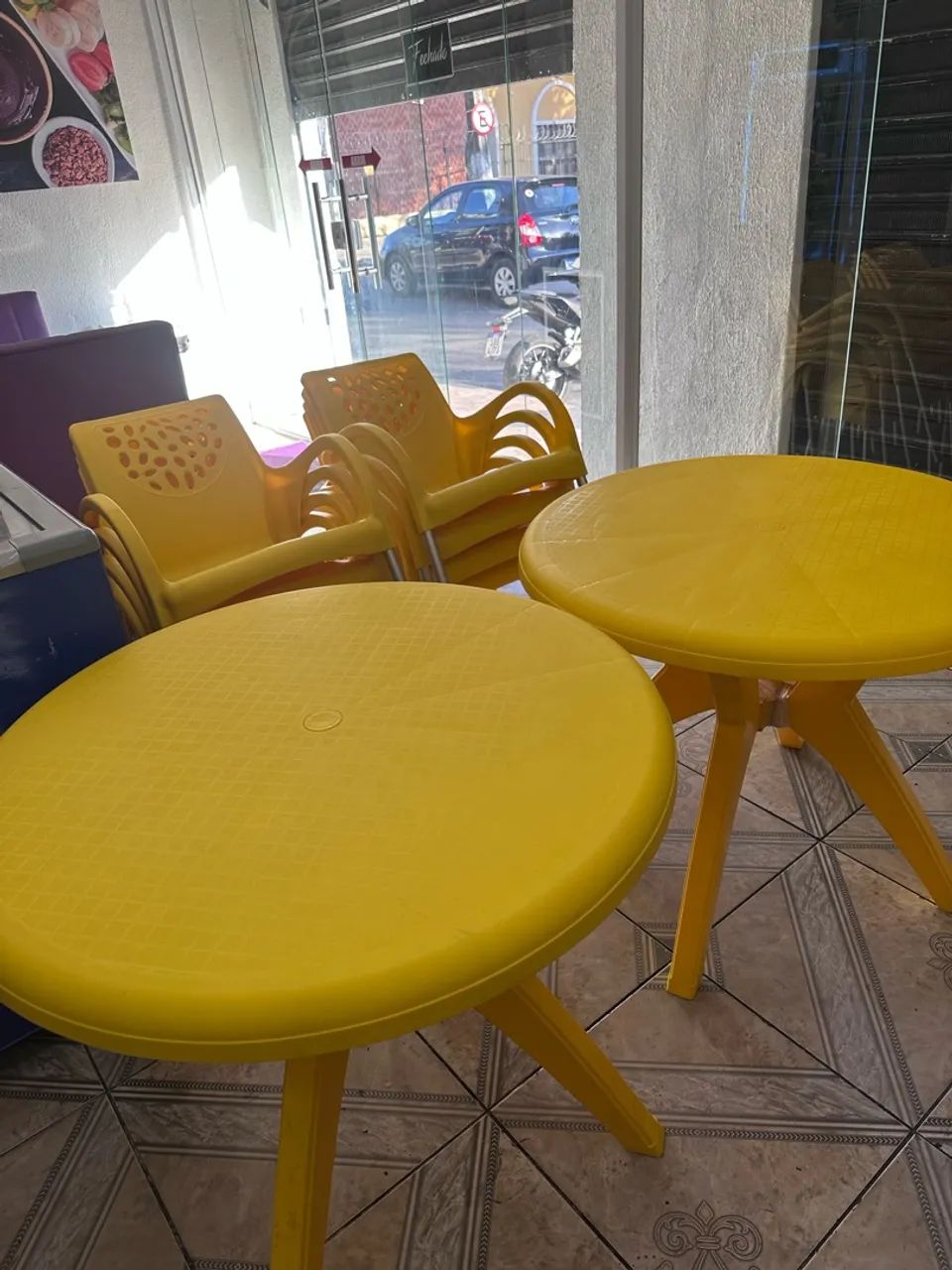 Conjunto 4 Mesa com 16 cadeiras  - Foto 2