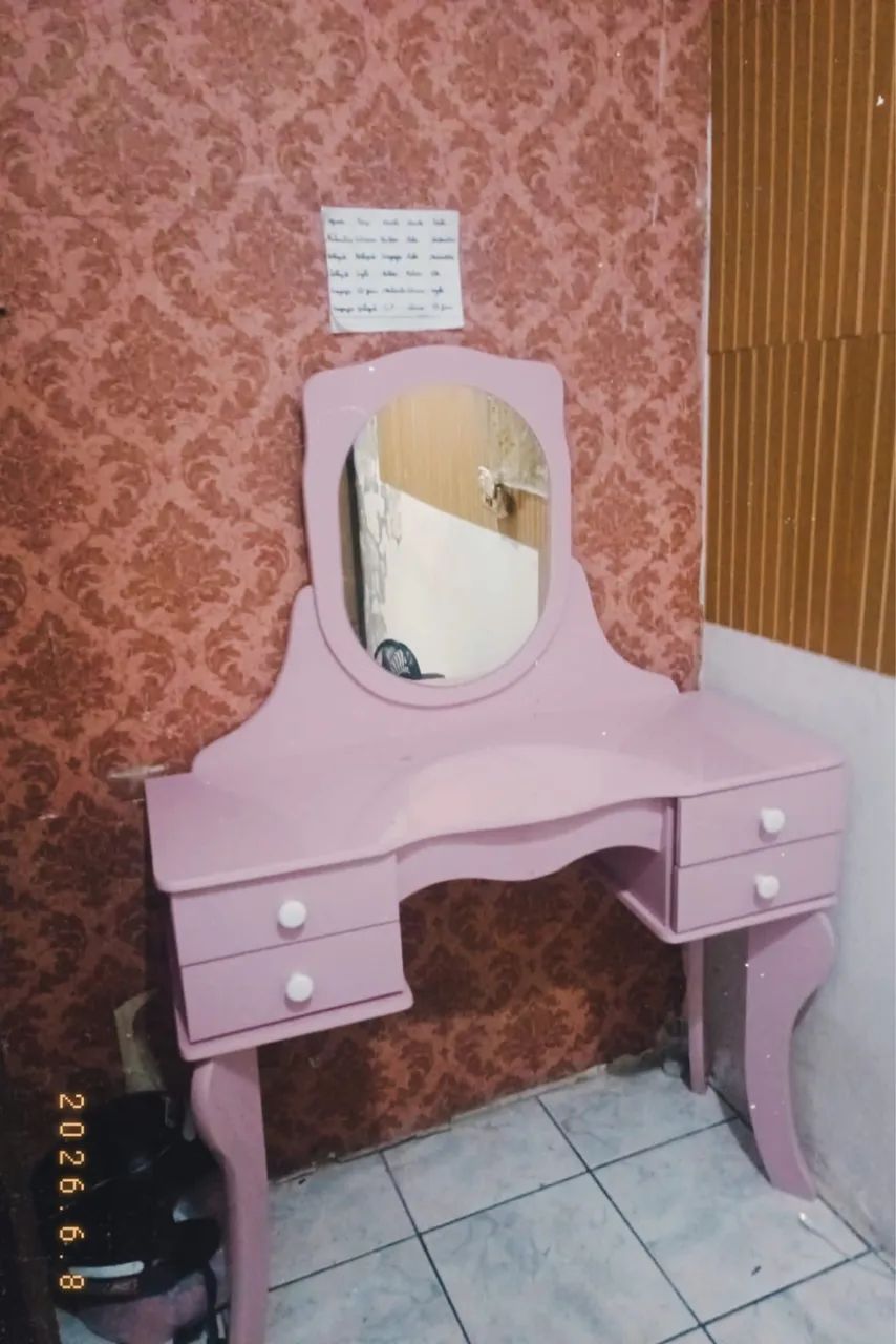 Penteadeira rosa