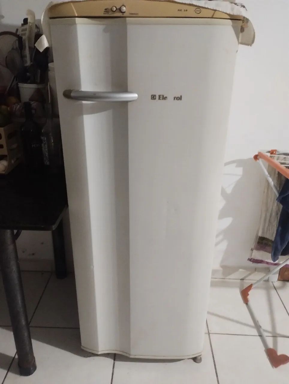 Refrigerator for parts removal; burnt-out motor.