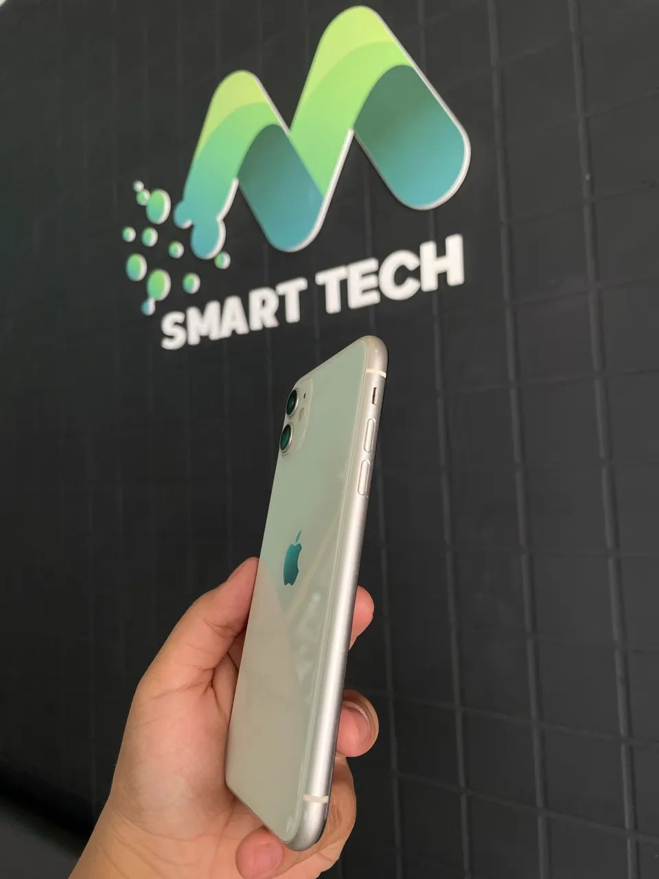 iPhone 11 - 64g seminovo - Celulares e Smartphones - Cidade Nova