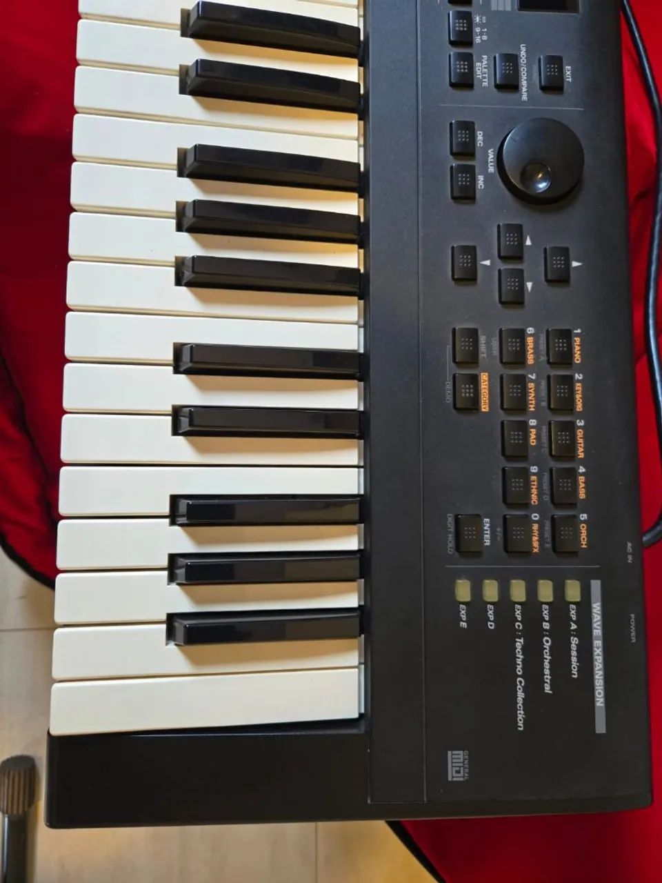 Teclado Roland XP 30 - Foto 2