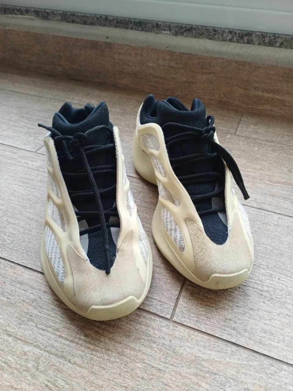 Yeezy 700 V3 | NÃO ACEITO TROCA - Foto 3