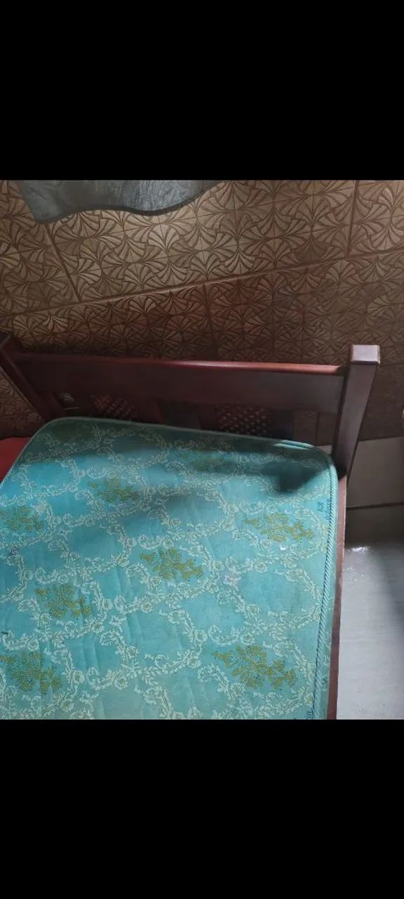 Cama de mogno maciso  - Foto 2