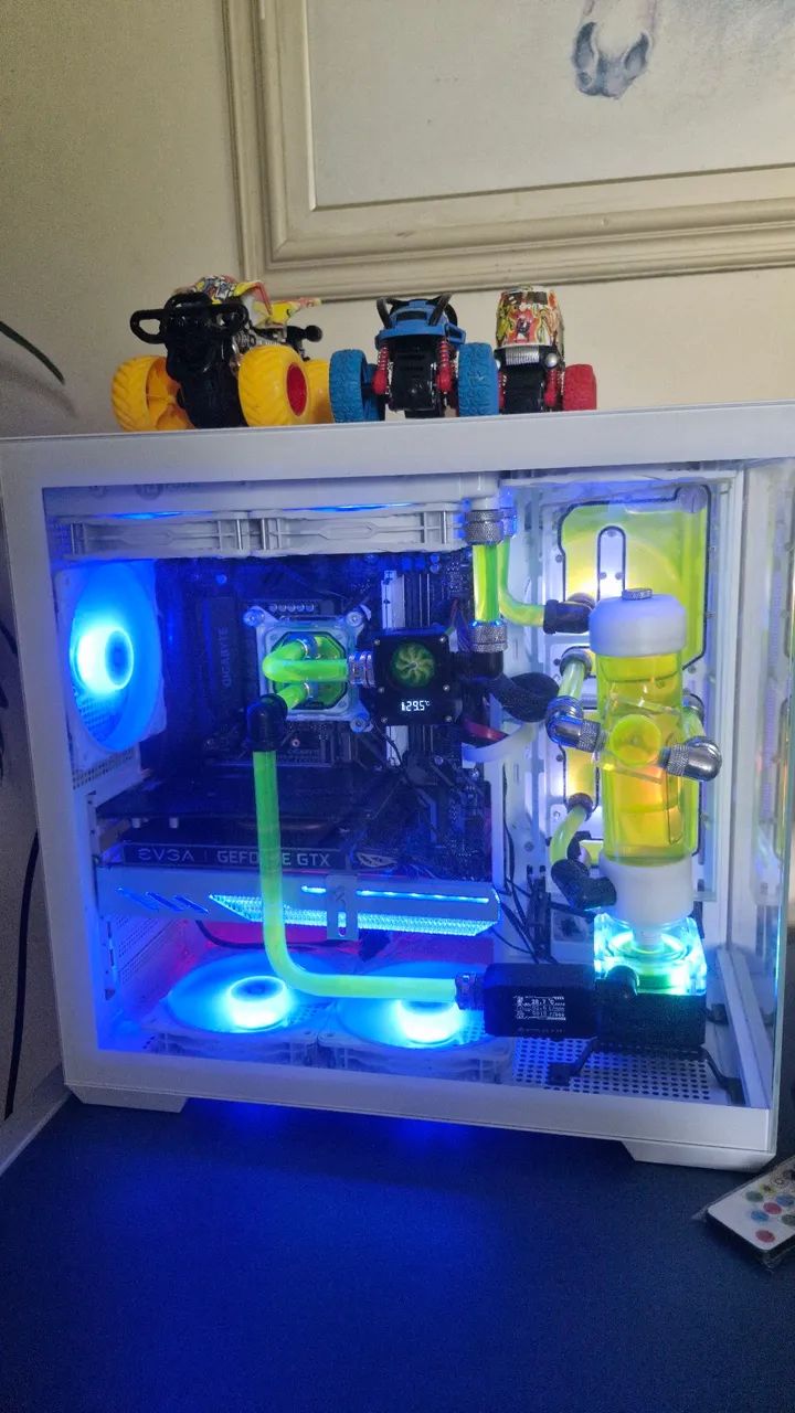 Pc Gamer com water-cooler custom 