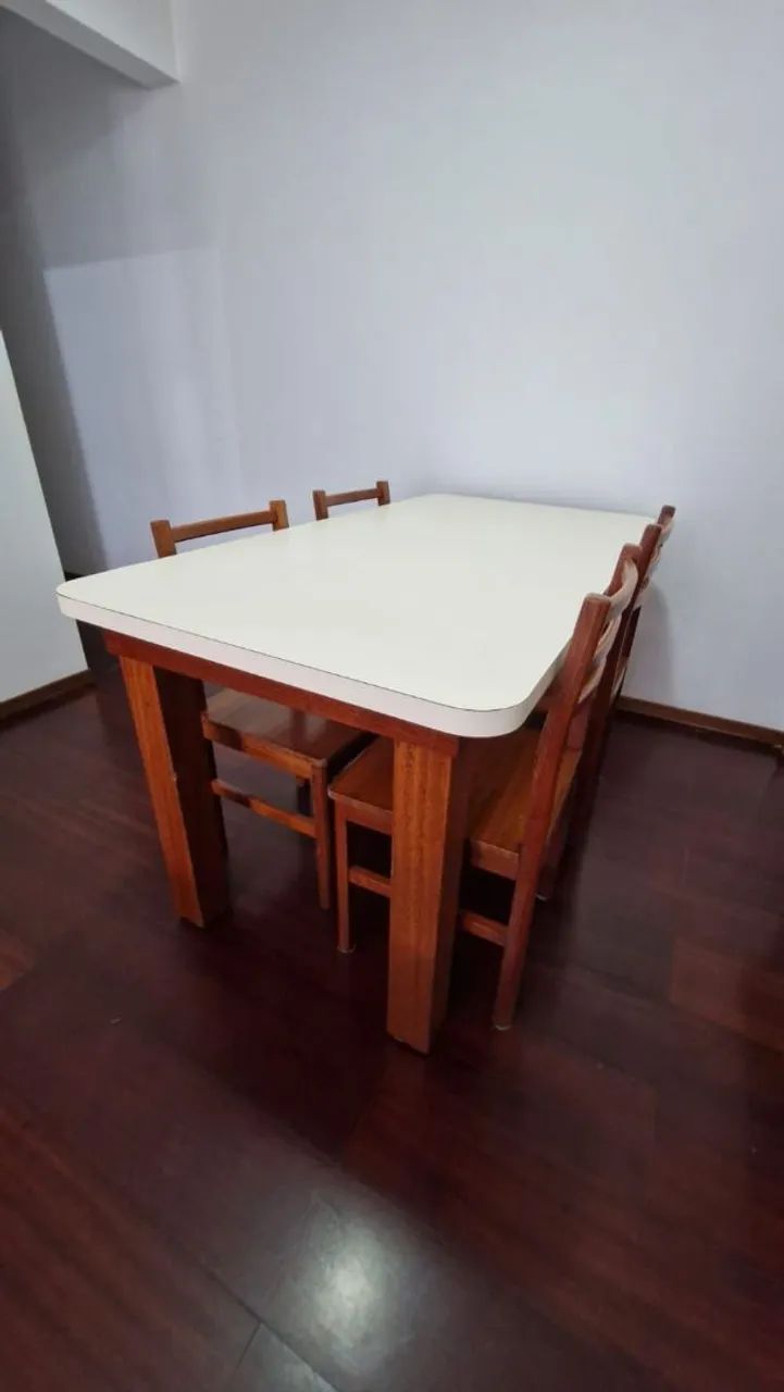 Mesa madeira c/cadeiras - Foto 2
