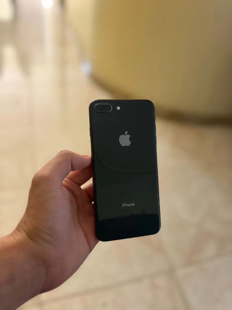iPhone 8 Plus, 64GB