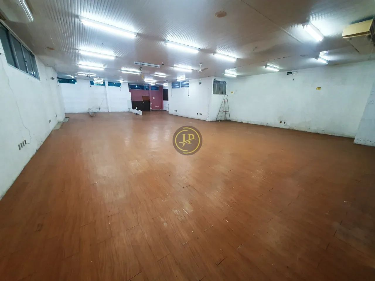 IMÓVEL COMERCIAL 600M² COM EXCELENTE VISIBILIDADE EM BENTO FERREIRA - ES - Foto 3