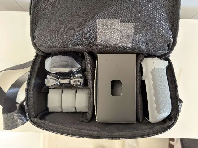 Drone DJI Mini 5 Pro Combo Fly More Novo Sem Uso - Foto 3