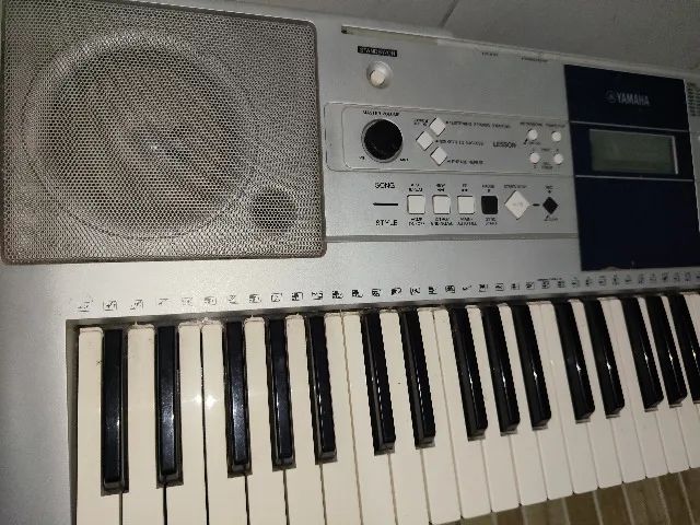 Teclado Yamaha PSR-E323 - Foto 3