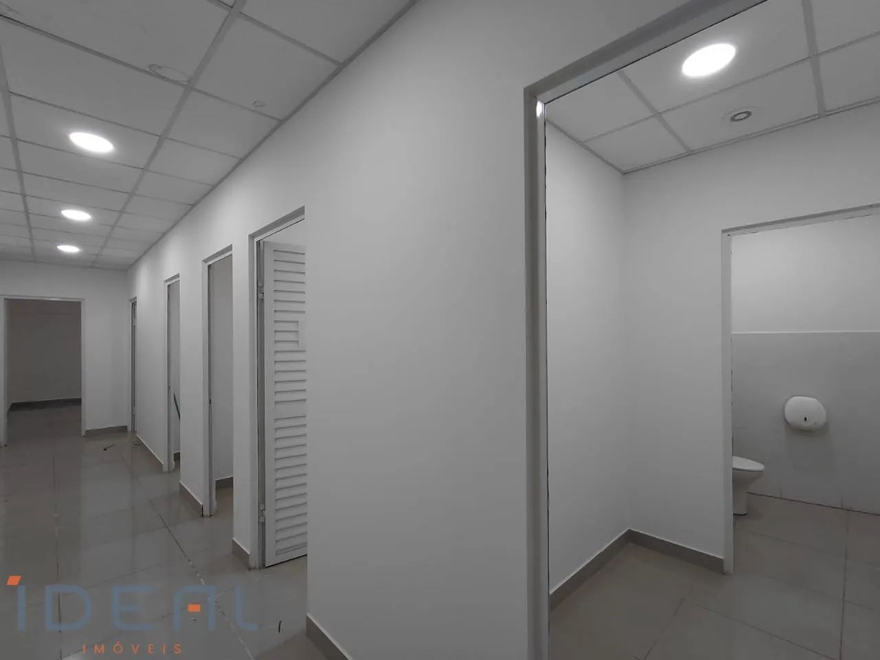 Sala para alugar no bairro Zona 06 - Maringá/PR - Foto 6
