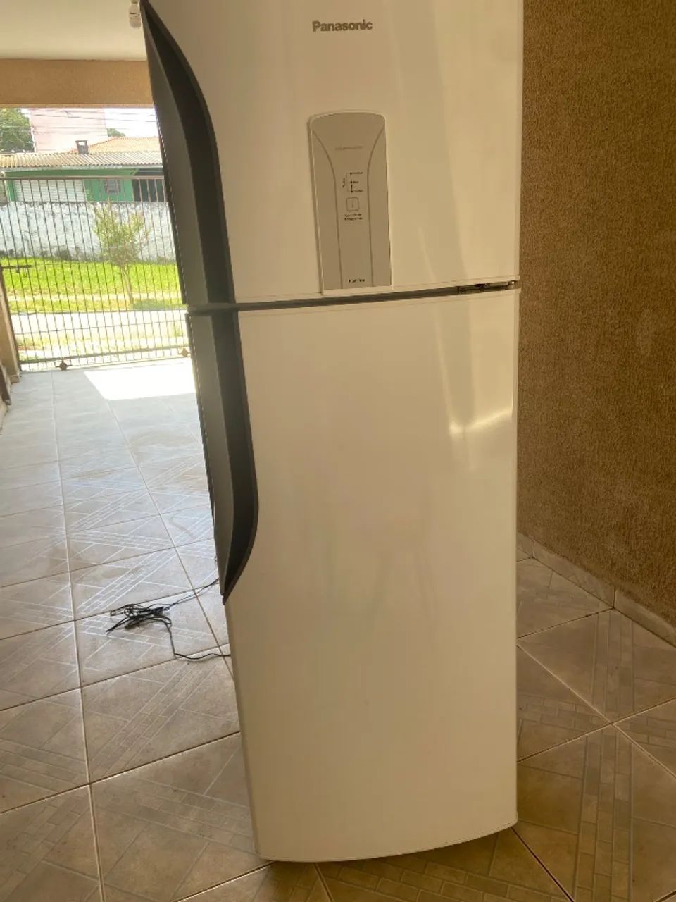 Geladeira Panasonic Frost Free ?
