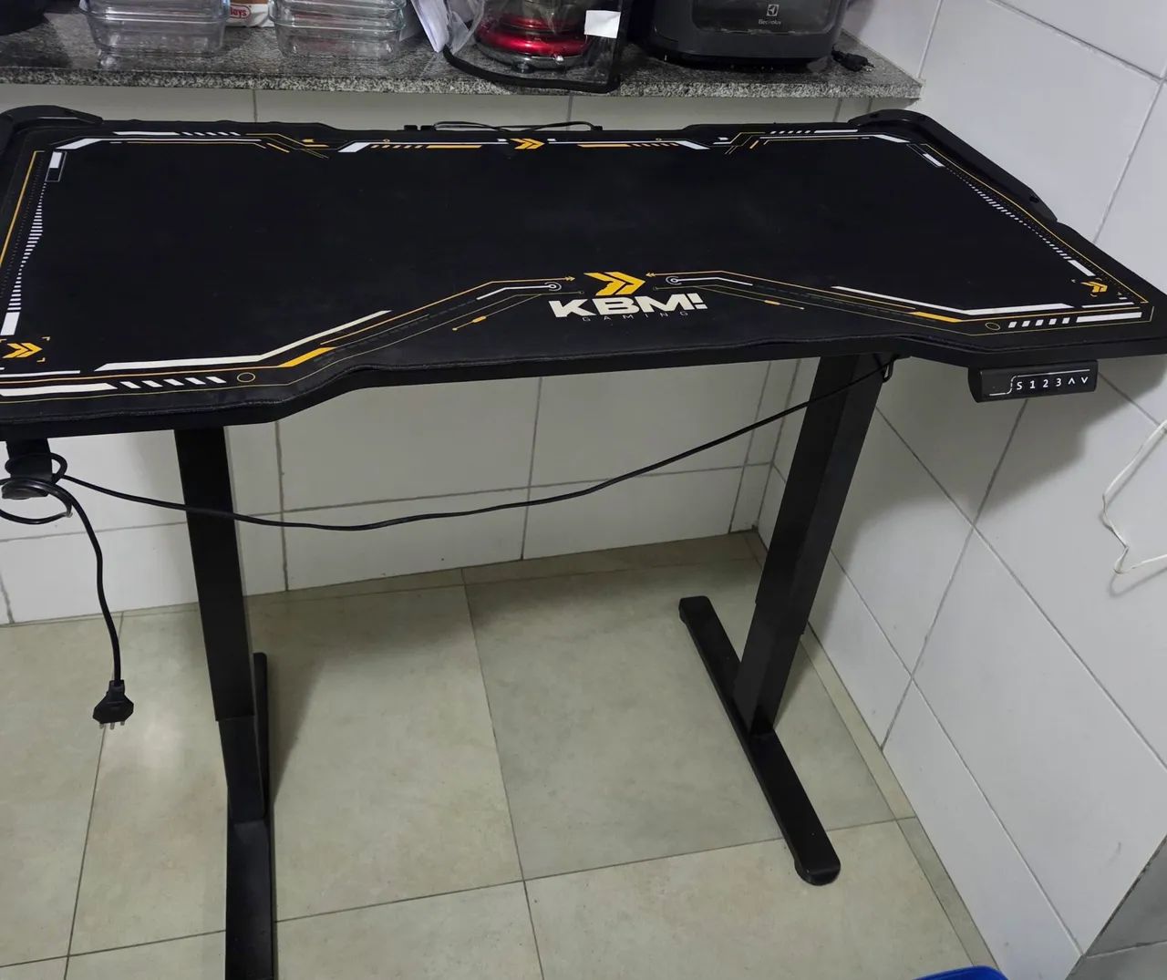 Mesa regulável KBM! GAMING DG550