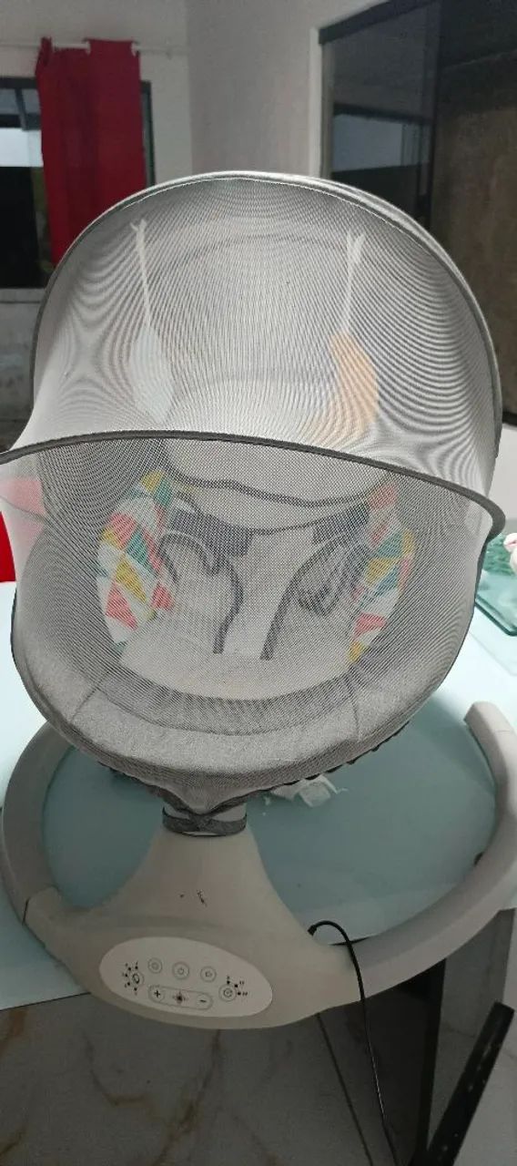 Cadeira de Balanço Elétrica Multifuncional Para Bebê Com Mosquiteiro - Foto 2