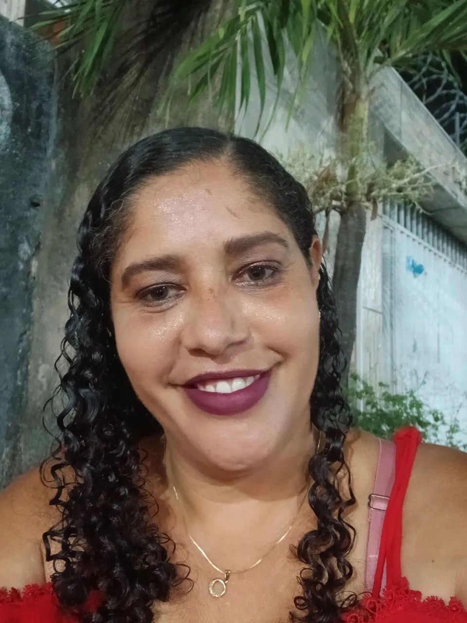 Trabalho fazendo limpeza de peças em casa quem estiver precisando e so fala comigo 