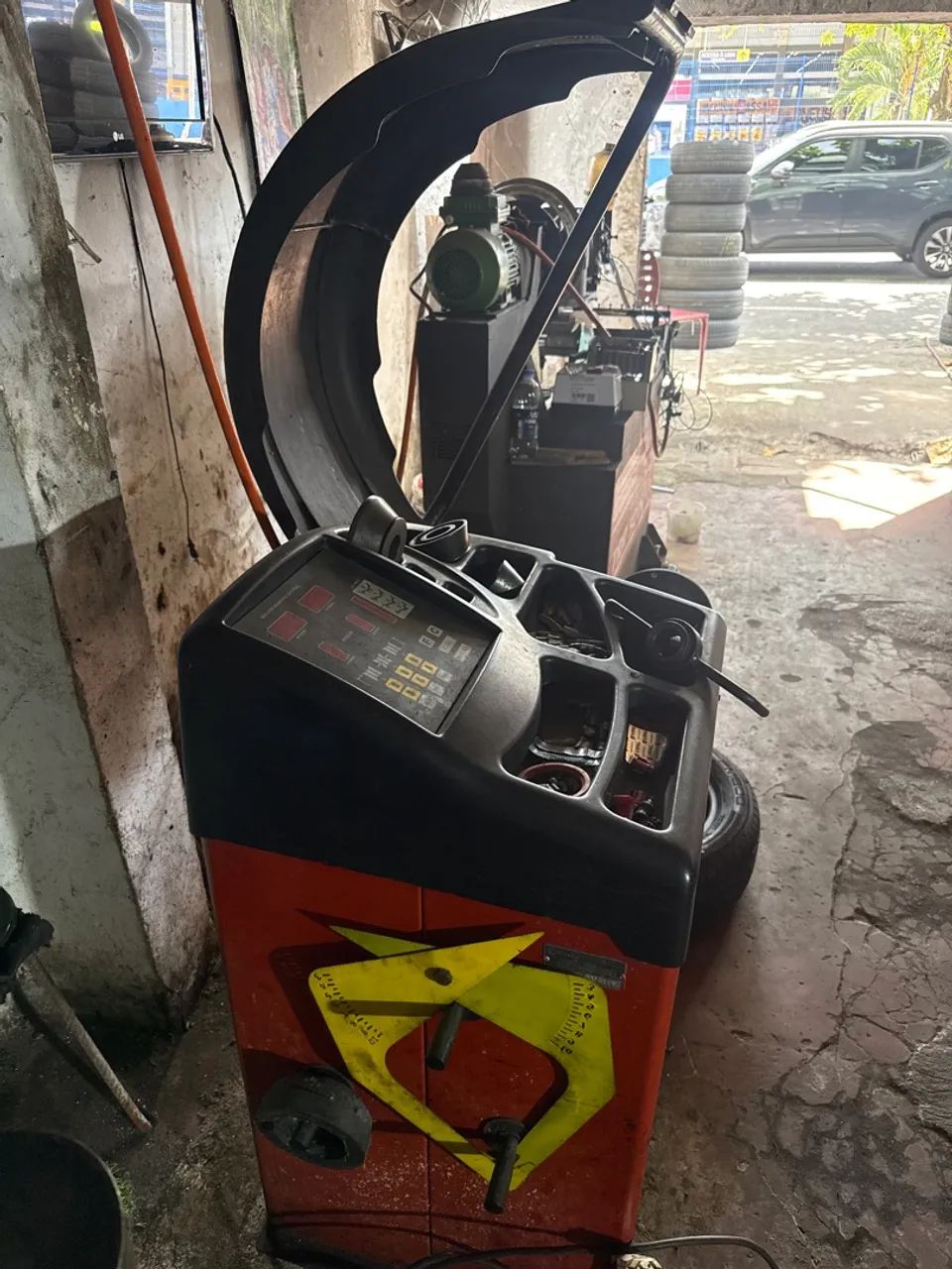 Balanceadora de Rodas - Foto 2