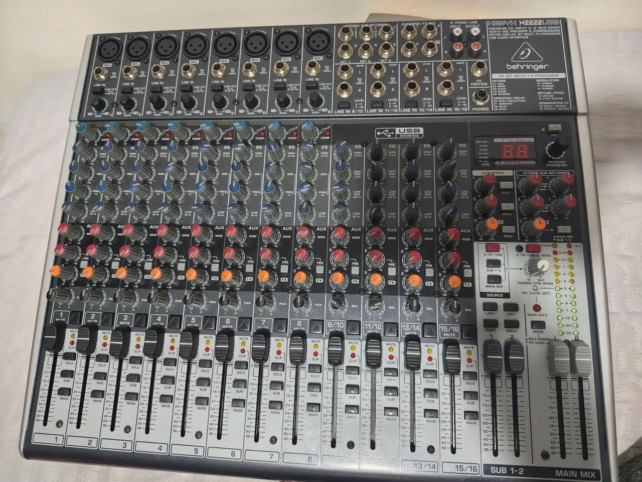 Vendo essa linda mesa de som  - Foto 2