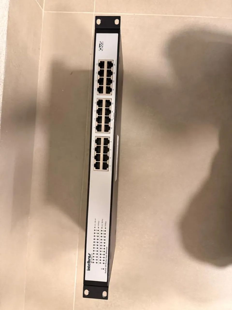 Switch Intelbras 10/100 SF 2400 QR