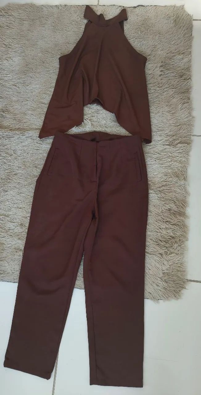 Conjunto calça e blusa 