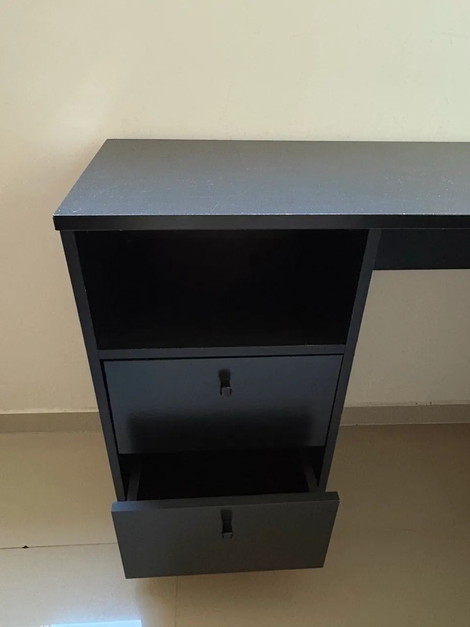 Mesa de escritório c/ gaveta  - Foto 2