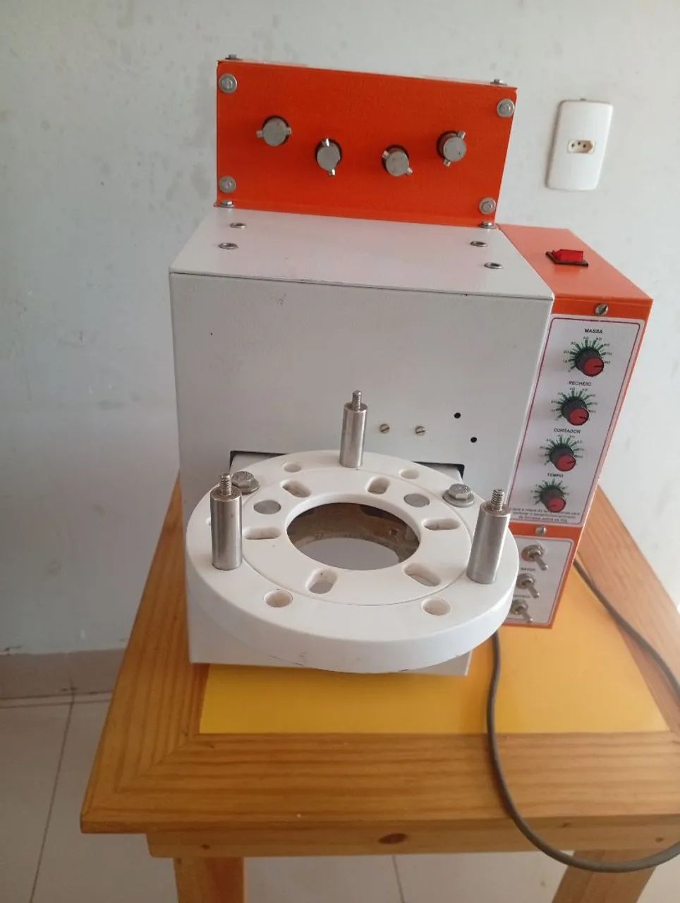 Vende-se máquina modeladora de salgado - Foto 2