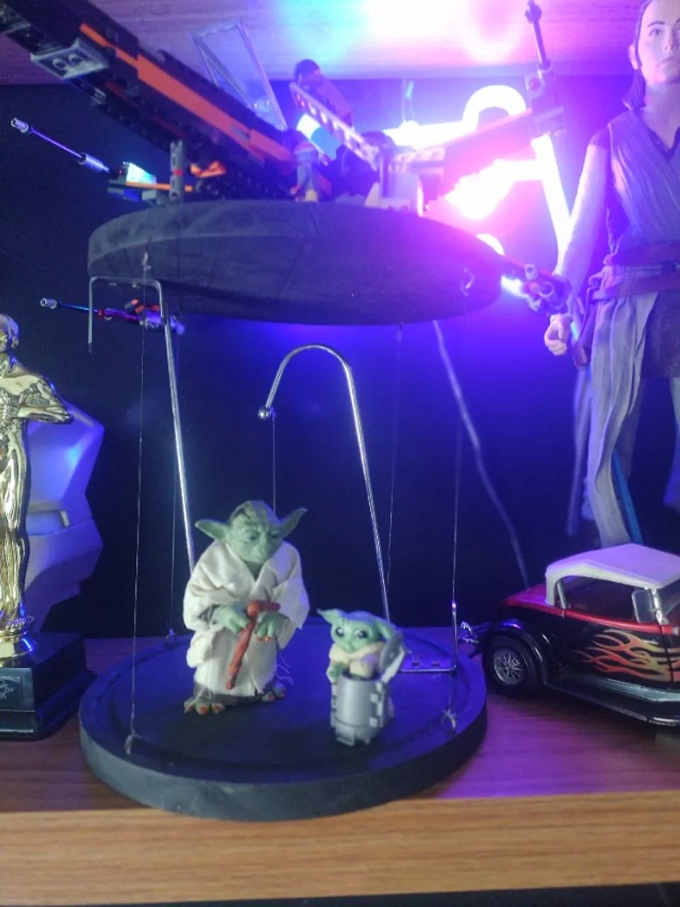 coleção star wars e outros, móvel e prateleira tudo da foto exceto PC e cadeira, parcelol - Foto 5