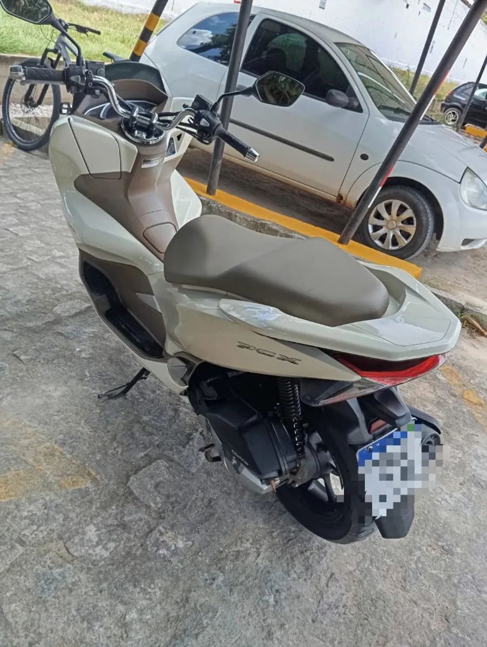 PCX DLX AUTOMÁTICA 150C - Foto 4