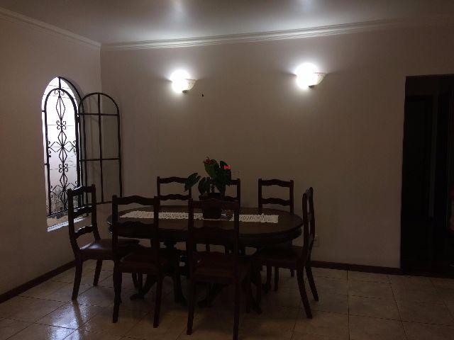 Linda Casa Colonial 3 QTS - Acabamento top - 3 Vagas - Ótima localização no Serrano - Foto 7