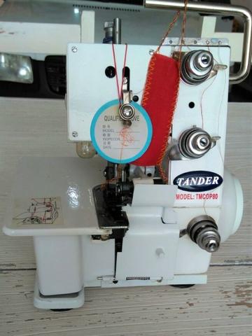 Maquina de Costura Overlock, Nova, Nunca Usada