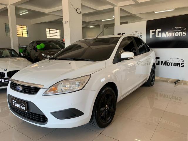 Focus Sedan 1.6 completo - 2011 - Ipva pago - Foto 2