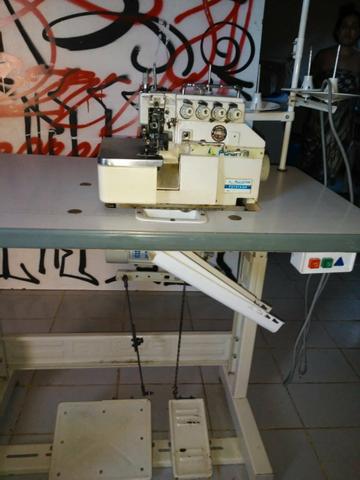 Máquina de costura