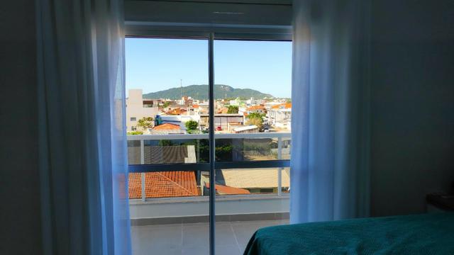 Linda cobertura alto padrão 3dorm 1suite finamente mobiliada 2vagas no centrinho Ingleses - Foto 19