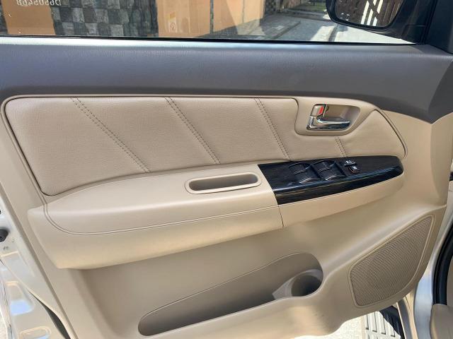 Hillux SW4 nova!!!! Diesel, 4x4, 7 lugares!!!! - Foto 12