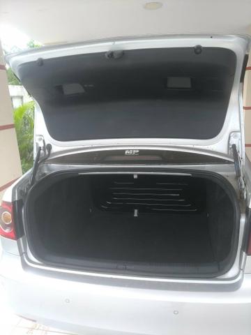 Polo Sedan 1.6 I-Motion 2014 - Foto 5
