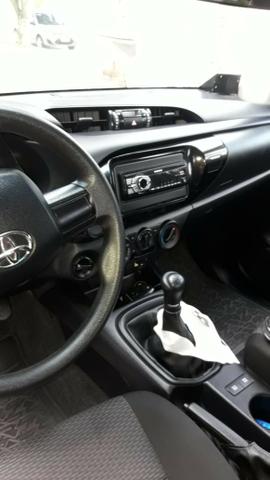Vende - se Toyota Hillux 4x4 + tração ano 2017 - Foto 6
