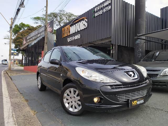Peugeot 207 1.4 flex automático 2011