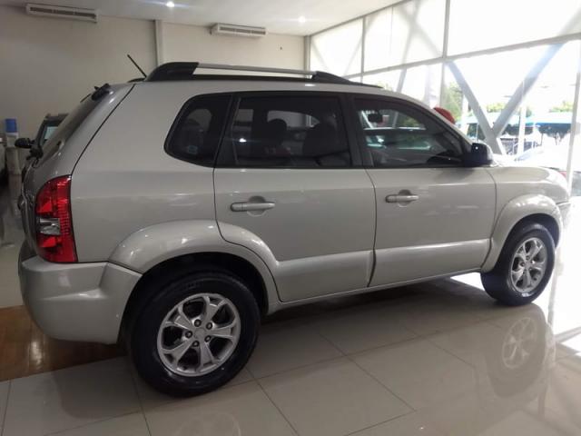 HYUNDAI TUCSON GLS B 2.0 AUT - Foto 4