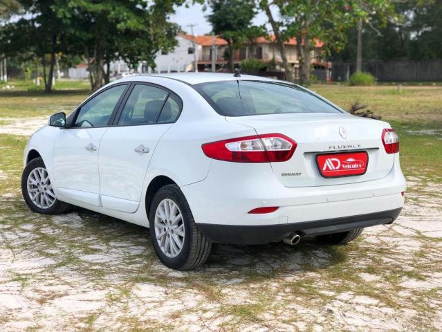 FLUENCE 2015/2016 2.0 DYNAMIQUE 16V FLEX 4P AUTOMÁTICO - Foto 9